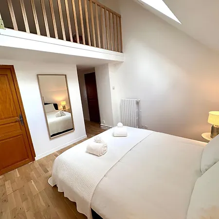 Maison Familiale Au Vesinet, Calme Et Proche Paris Le Vesinet