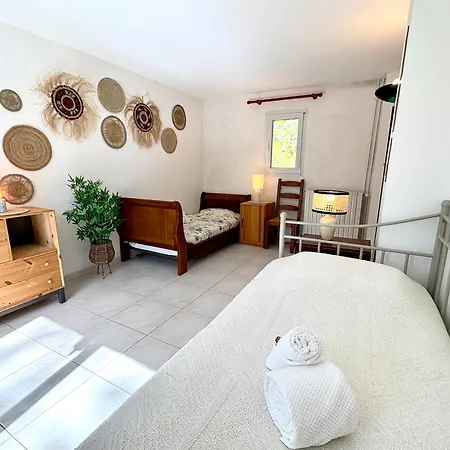 Maison Familiale Au Vesinet, Calme Et Proche Paris Villa *