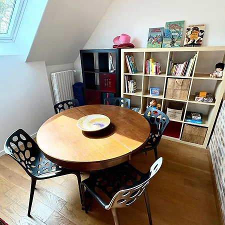 Maison Familiale Au Vesinet, Calme Et Proche Paris